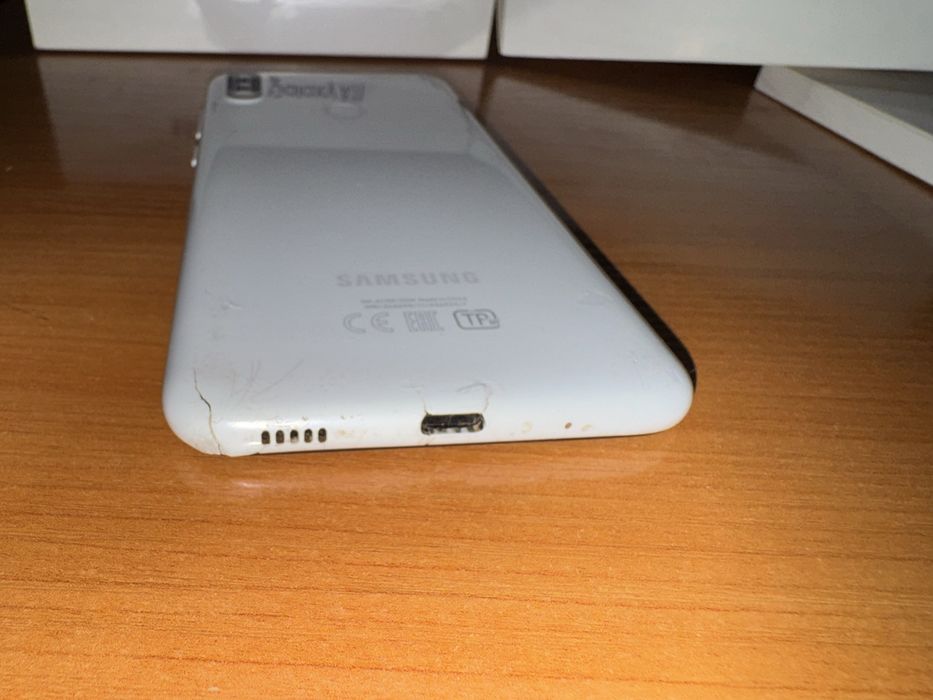 Samsung A11, 32gb- рабочий,торг