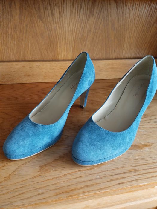 Vând pantofi albaștri