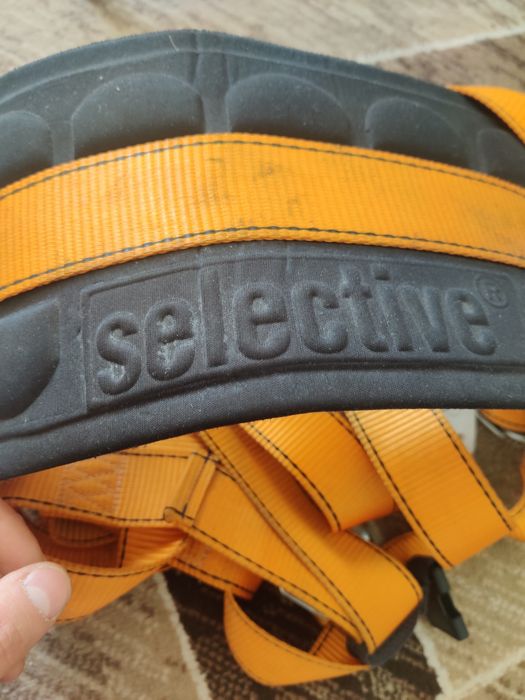 Страховочная обвязка selective