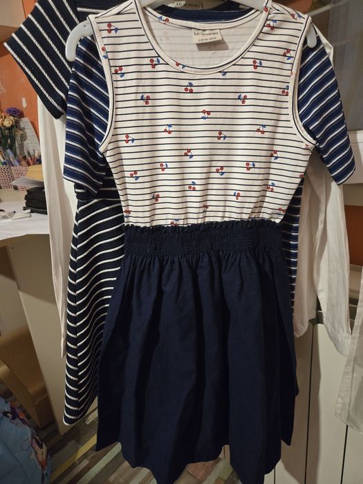 Lot haine scoala fete 8-10 ani