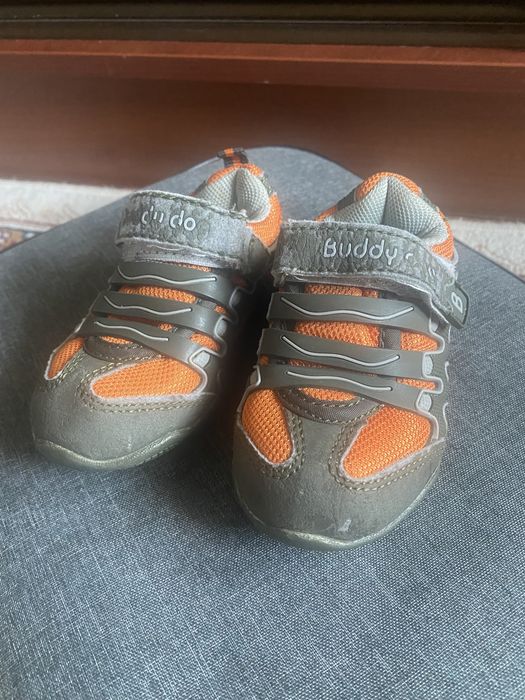 Детская обувь 2000 тн сост в новом