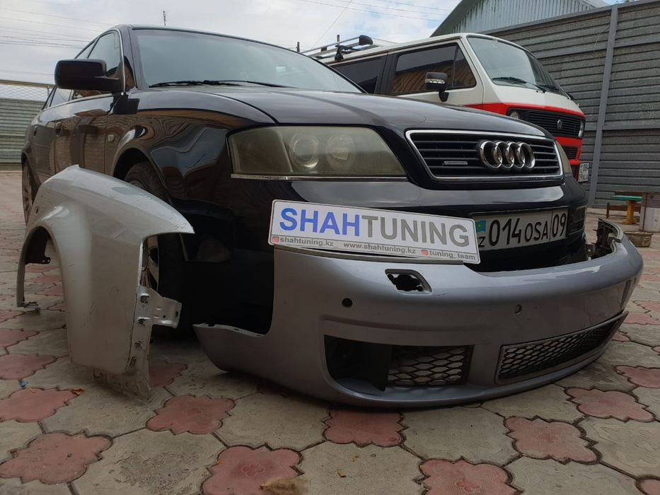 Передние крылья для  Audi RS 6 С5 оригинал