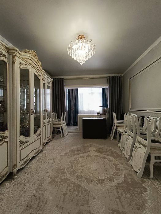 4комн кв, 4 эт , 7мкр,51 д, молоч кух