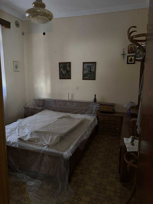 Продава се Къща в София, Център - 200 кв.м за 325 €/кв.м - Снимка #3