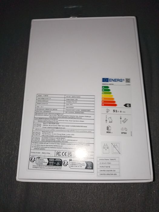 Vând tabletă in stare foarte buna aspect 10 din 10 are și tastatura