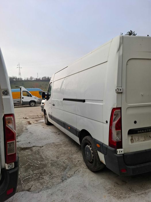 Dezmembrez Renault Master 2.3 euro 5 2014