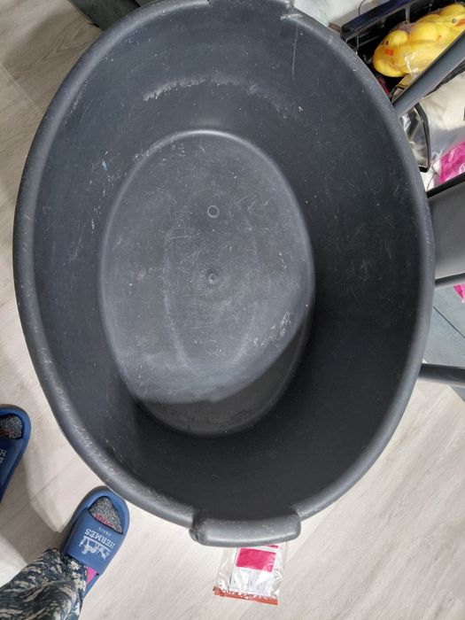 Продам б/у тазик