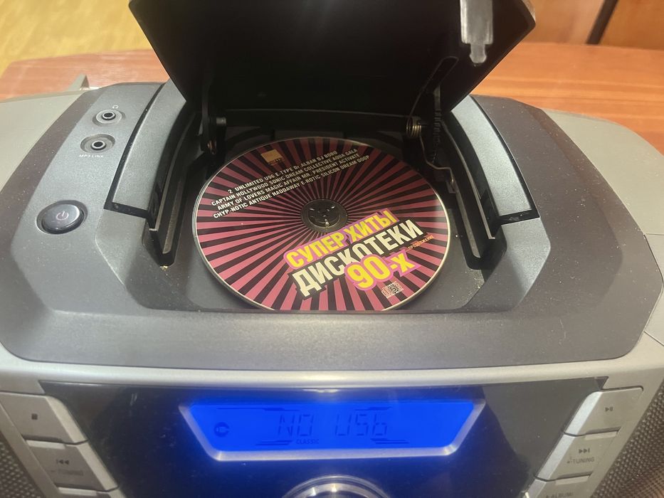 CD магнитола Philips