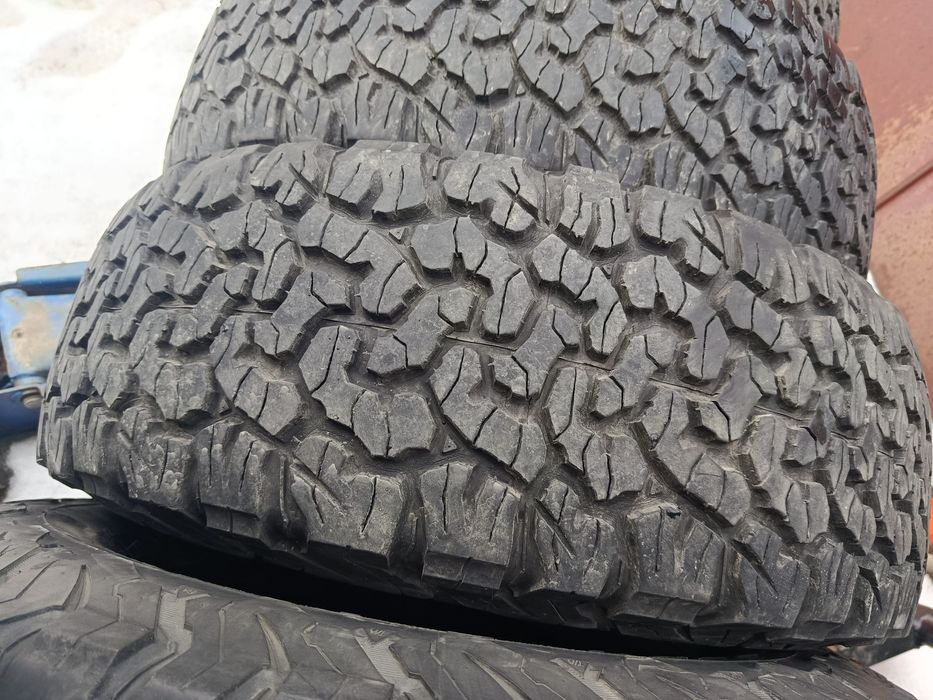 Bf Goodrich 265 70 R17 комплект