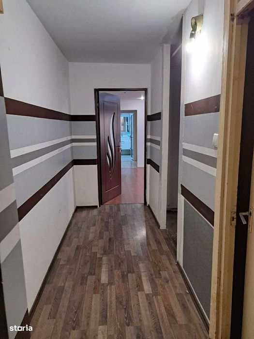 Apartament de vanzare 2 camere , Micro 16 , parter , 53.000 euro neg.