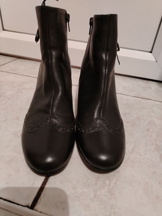 Продам фирменную обувь