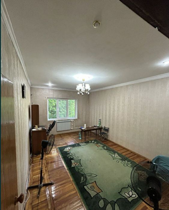 Квартира продаётся Чиланзар 2 квартал 2/4/4 улучшенка ор неус