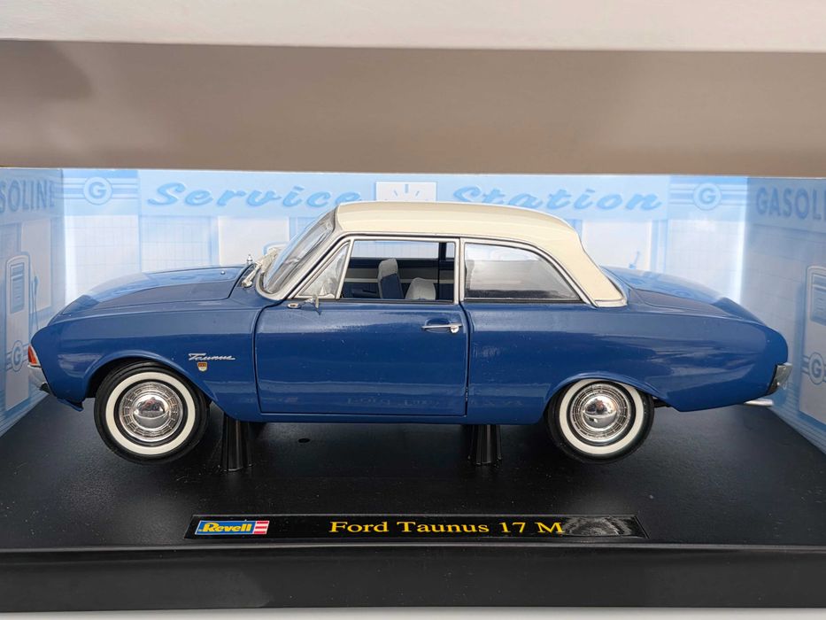 Macheta Auto 1/18 Revell Ford Taunus 17 M