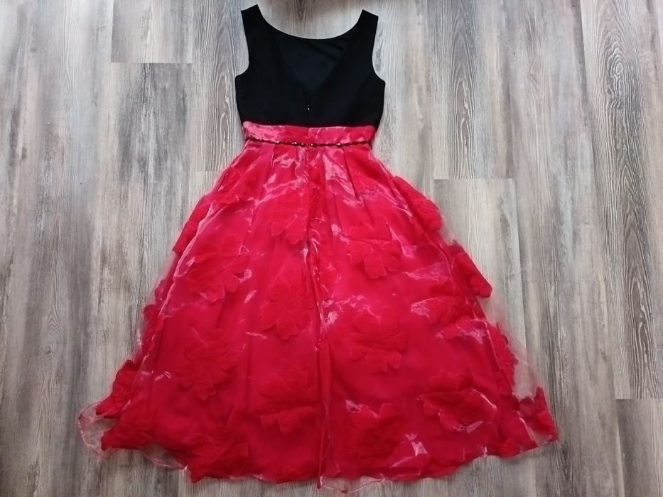 Jake's Красива рокля