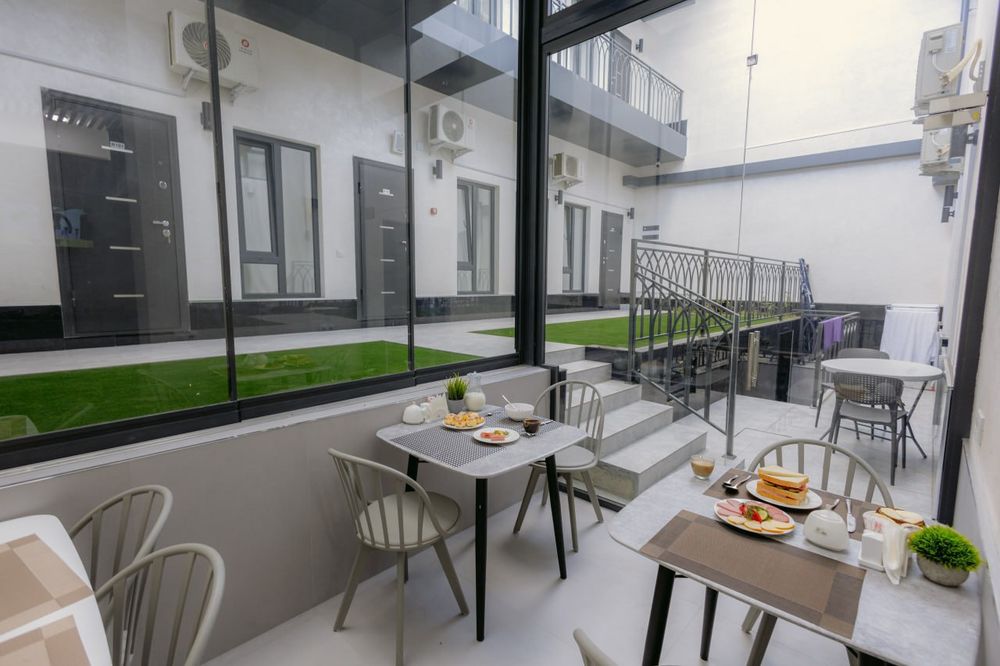 Продаётся гостиница 34 комнатная Яккасарайском районе