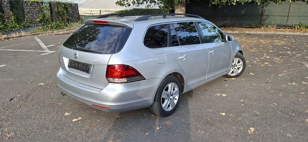 VOLKSWAGEN Golf 2011 — imagine 4