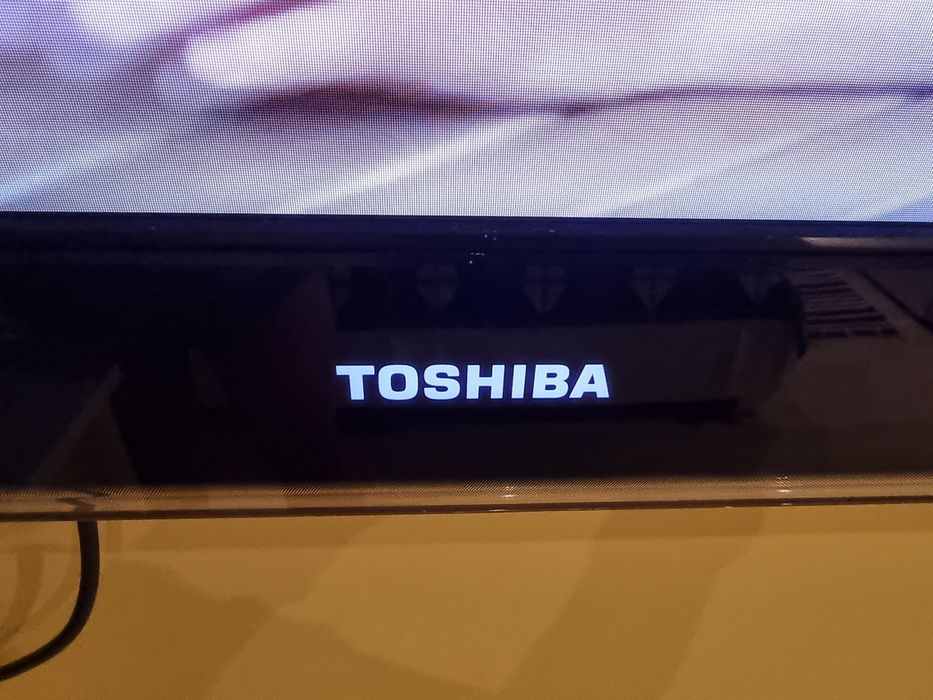 TV Thosiba seria Regza