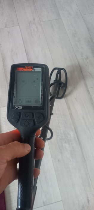 Металлоискатель quest x5