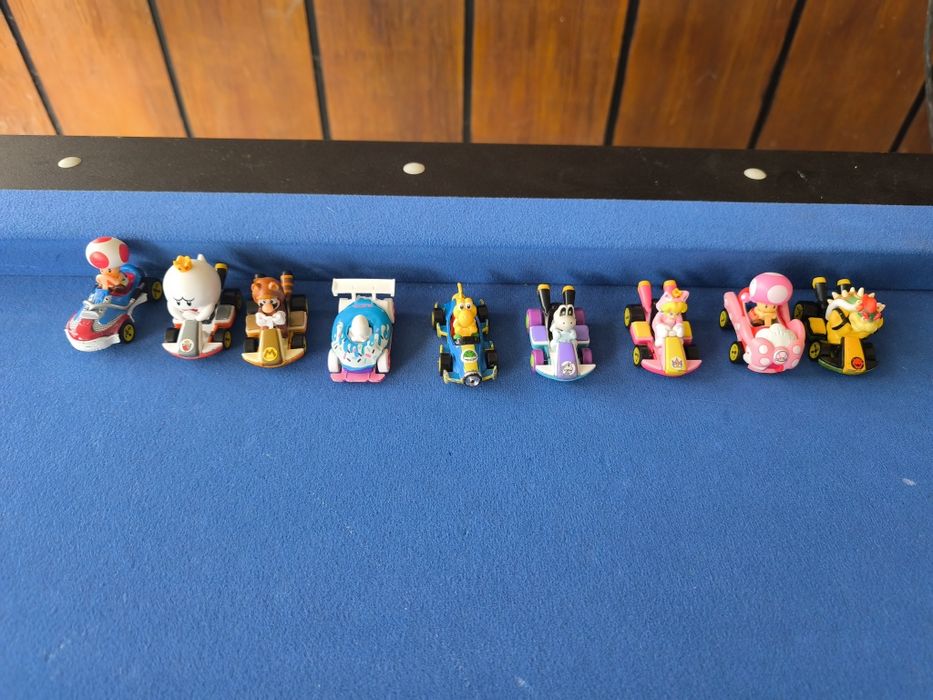 Състезателна писта с колички - Hot Wheels Mario Kart Rainbow Road