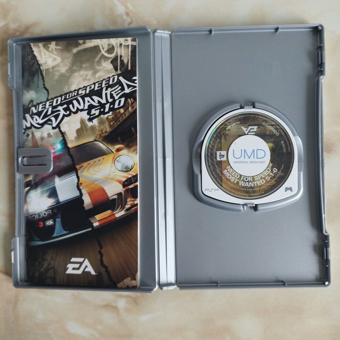 [PSP] Vând Need for Speed (NFS) Most Wanted 5.1.0 original //poze reale