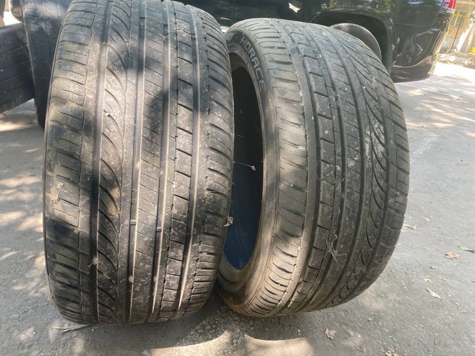 Продаю резину от бмв х5 е53 кузов разно широкая