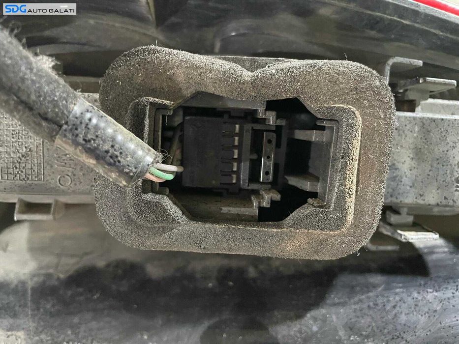 Stop Lampa Tripla Dreapta Renault Espace 2002 - 2007 Cod 8200027152 [LR0220]