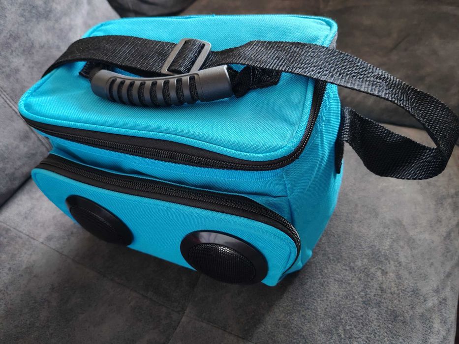 Хладилна чанта с говорител