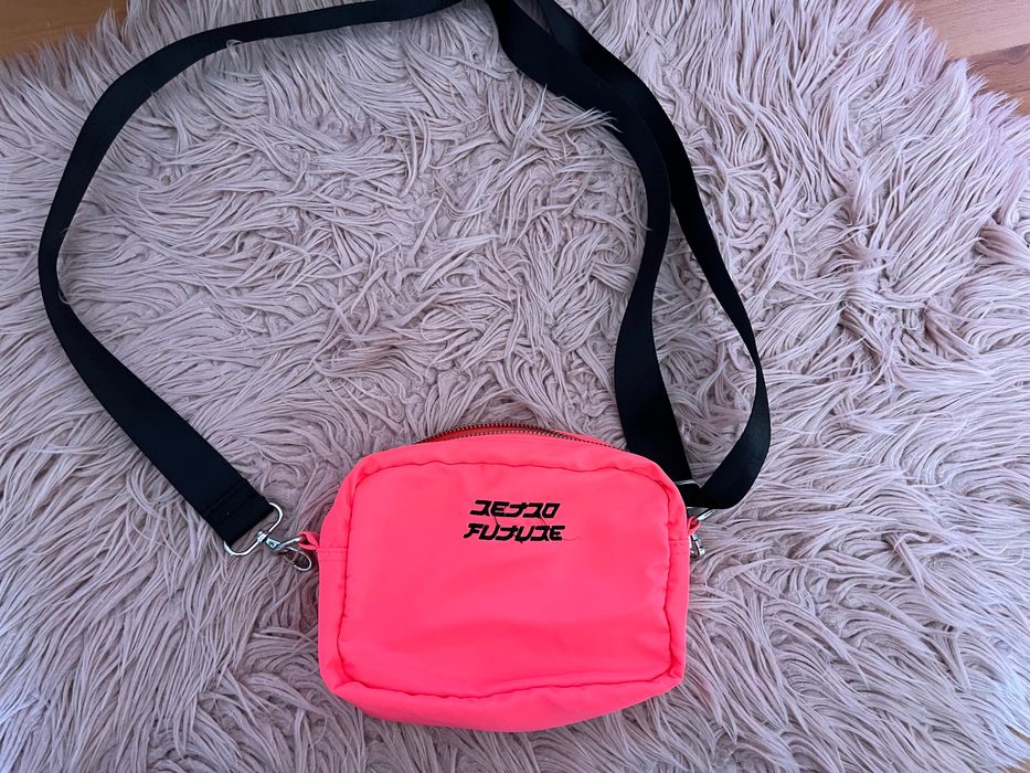 Дамски чанти на различна цена