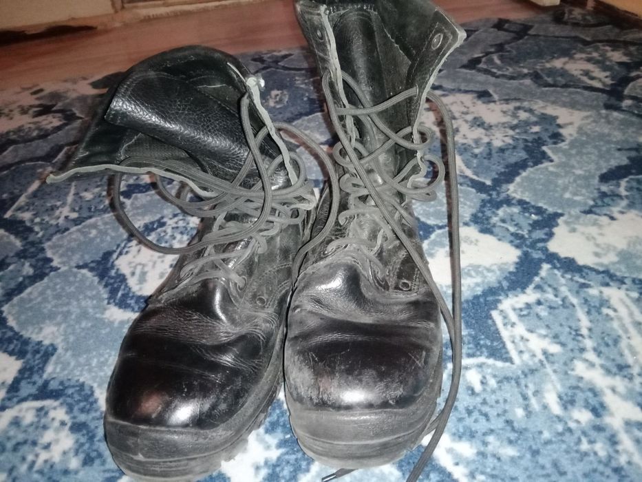 Продам берцы военные 43 размера б/у