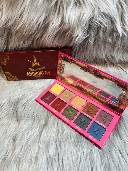 Palete/truse make-up huda beauty/tarte/fabbla