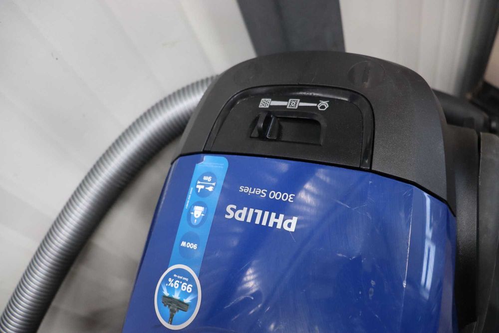 Philips Performer XD3110 прахосмукачка с торба Series 3000, 900W