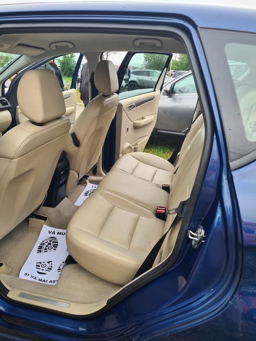 Mercedes Benz  A 180