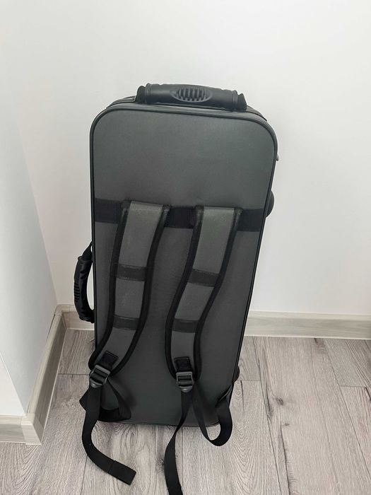 Vand Saxofon Jupiter JAS700 Alto (stare foarte buna, set complet)