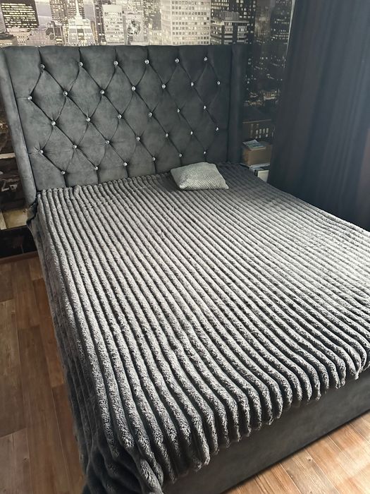 Продам диван, кровать, камоды