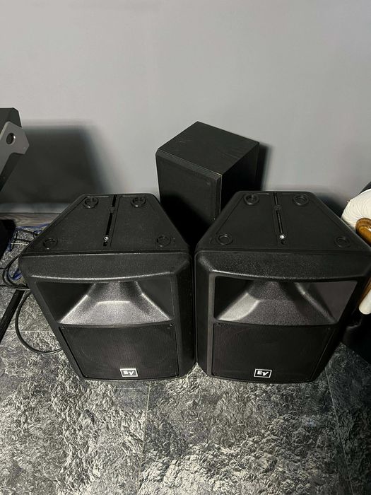 Boxe ElectroVoice SX300 dynacord roland