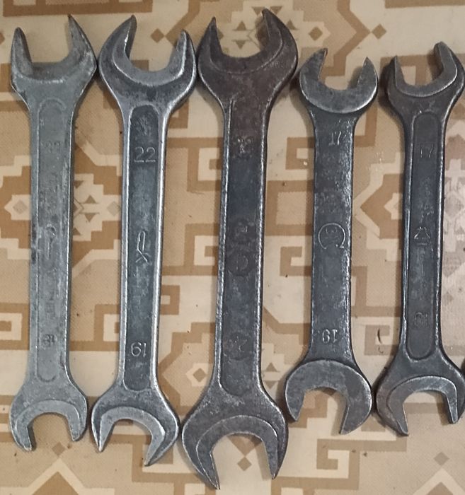 Гаечные ключи продаю