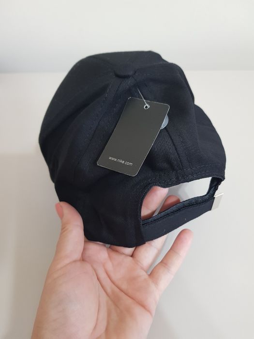 Nike basca neagra noua