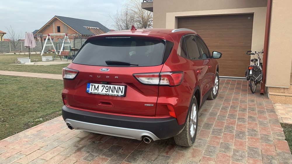 Vand FORD KUGA 2021 FHEV AWD(4x4)