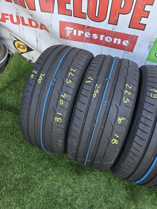 225 40 18 dunlop