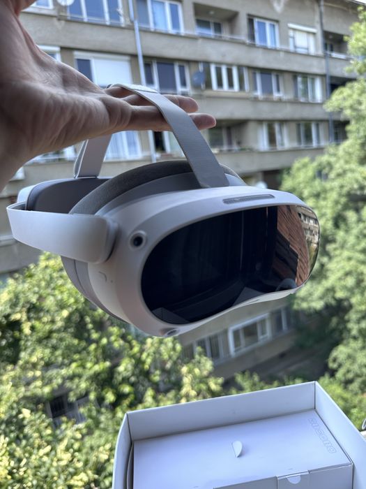 PICO 4 VR - Очила за виртуална реалност в перфектно състояние
