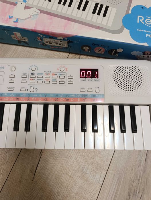 Keyboard Синтезатор Yamaha - Remie PSS-E30, бял. Като нов!