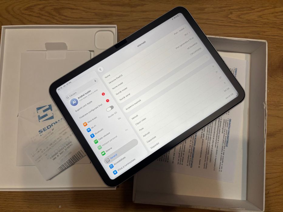 Ipad 10Th Gen Cellular + WIFI 64GB - cutie și încărcător