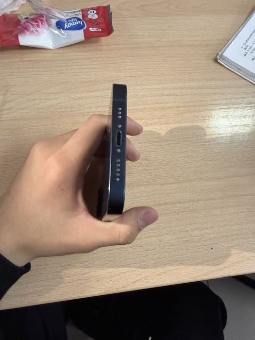 IPhone 13 с коробкой