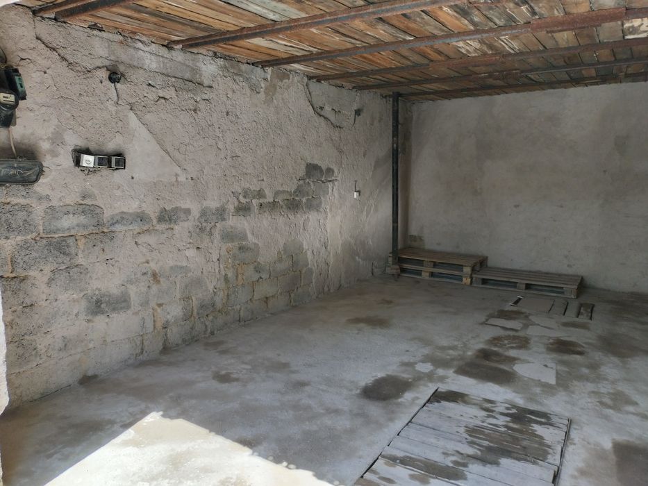 Гараж в обществе Бытовик