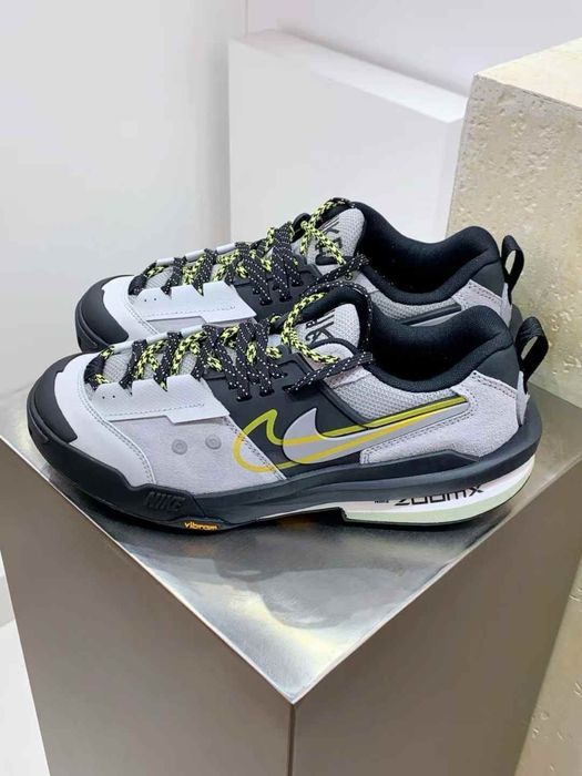 Нови мъжки маратонки Nike sacai x Zegamadome Matte Silver Tour Yellow