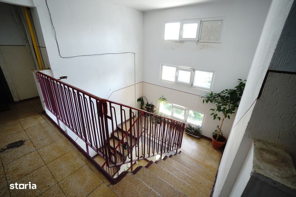 Vanzare apartament 2 camere zona Neptun, 54 mp, liber la vanzare