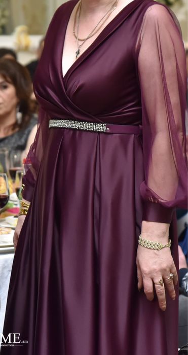 Продам платье в идеальном состоянии