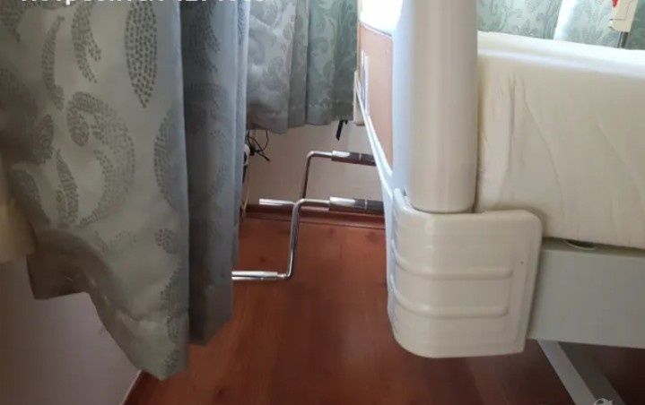 Отдаваме напълно оборудвано медицинско легло в гаранция+матрак и две