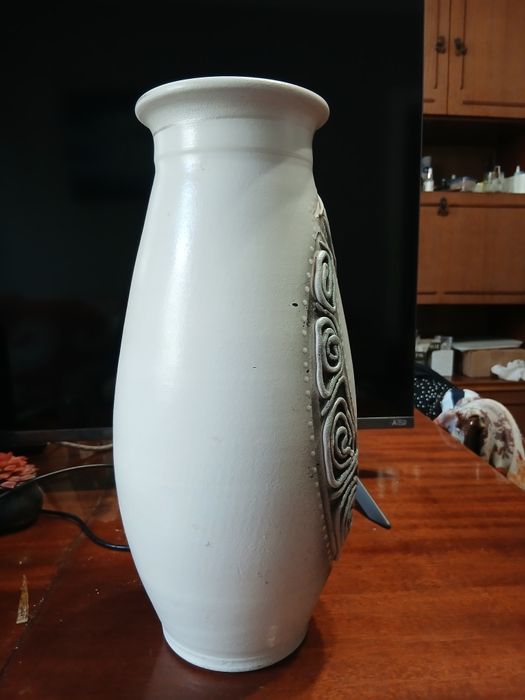 Продам  Ваза для цветов керамическая