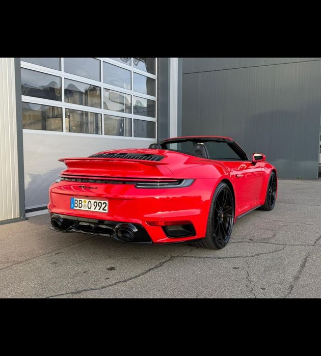PORSCHE 911 2021 — imagine 3
